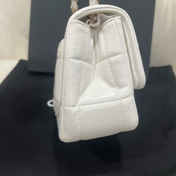 Chanel White mini Lambskin Monacoco crossbody Flap Bag - Picture 16 of 16